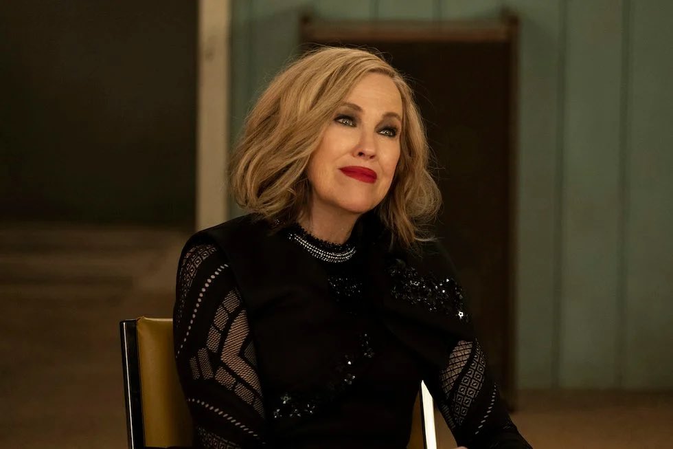 My 2 favorite white women gone 😩