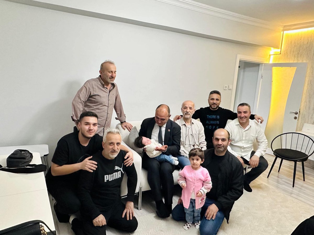 Genel Başkanımız Sayın Devlet Bahçeli’nin talimatları ile “#HayırlıGünlerKomşum” ve “#DerdinDerdimizdir” ziyaretlerimiz kapsamında, BALIK ailesini ziyaret ettik.

Kıymetli hemşehrilerimize misafirperverliklerinden ötürü teşekkür ederiz.

📍 Yeşiltepe Mahallesi

<a href="/_MHPistanbul_/">MHP İstanbul</a>