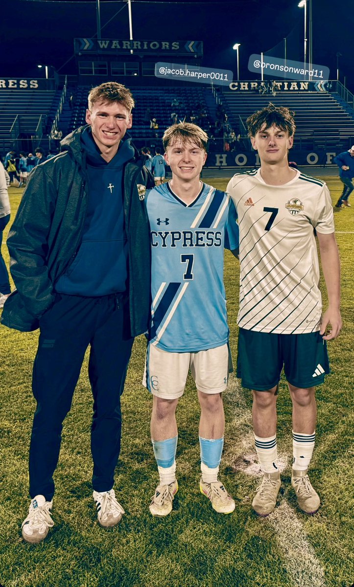 bronsontward's tweet photo. From club teammates to school opponents ⚽️ HoustonSurfSC https://t.co/qlik2huH5F