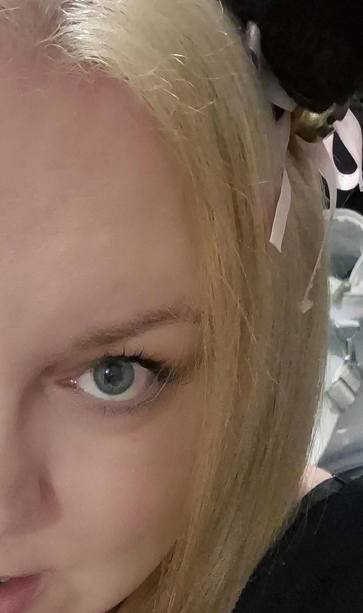 Going Live Shortly ( 8pm UK time) 💋
Come hang out with us ♥️

🔗 in Bio 

#Fansly #couple #contentcreator #bbw #bbwlover