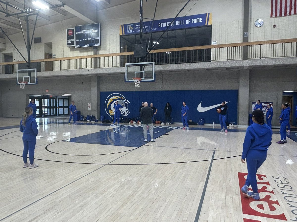 MNmustangGBB's tweet photo. Game prep time at Briar Cliff University on our road to Sioux Falls. Thank you @BriarCliffWBB for allowing us to use your gym! https://t.co/cufENb5q7B