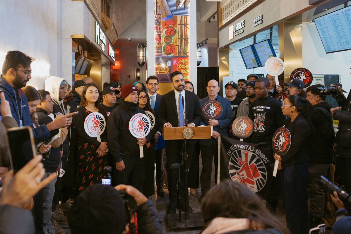 NYCMayor's tweet image. Corporations will not exploit working people in NYC.

Uber Eats, Fantuan &amp;amp; HungryPanda broke the law — shortchanging workers while raking in profits.

Today, we secured $5M+ in restitution for 49,000 delivery workers.

Let this be a warning: steal wages, face the consequences.