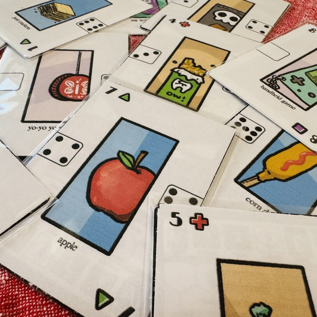 ShenbotMakes's tweet image. Brand new solo cozy sorting game out today! alexandershen.itch.io/the-vending-ma… #tabletop #printandplay