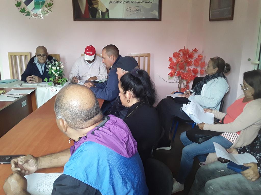 Edel84348325's tweet photo. El #CEMMadruga realizó en la tarde de hoy el balance de trabajo correspondiente al año 2025. #Juntosomosmasfuertes. #CENCuba. https://t.co/D9EzFvO4mS