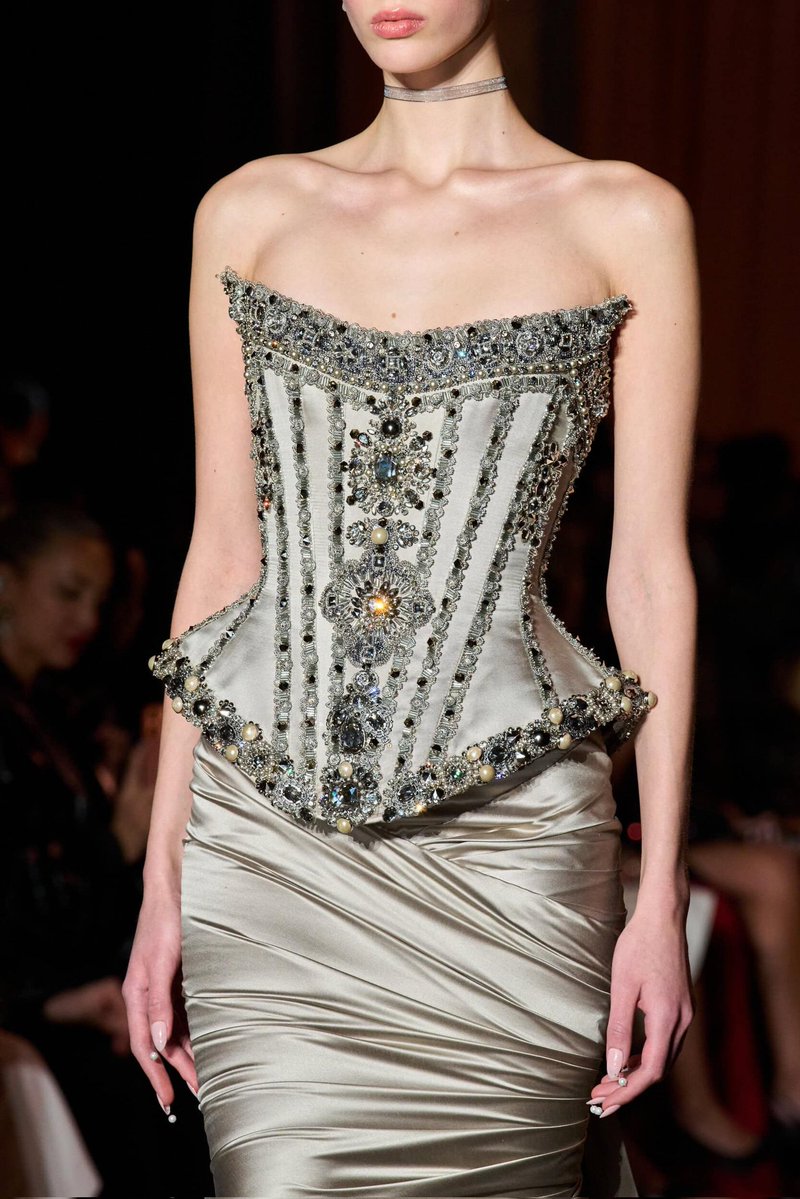 LaModeUnknown's tweet image. The DETAILS of ✨️Zuhair Murad✨️ Spring/Summer 2026 Couture.🪡