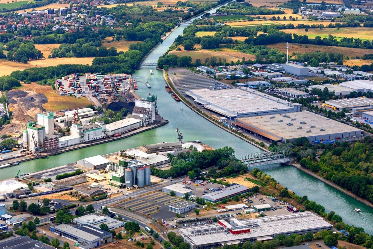 Puerto de Braunschweig megaconstrucciones.net/?construccion=…