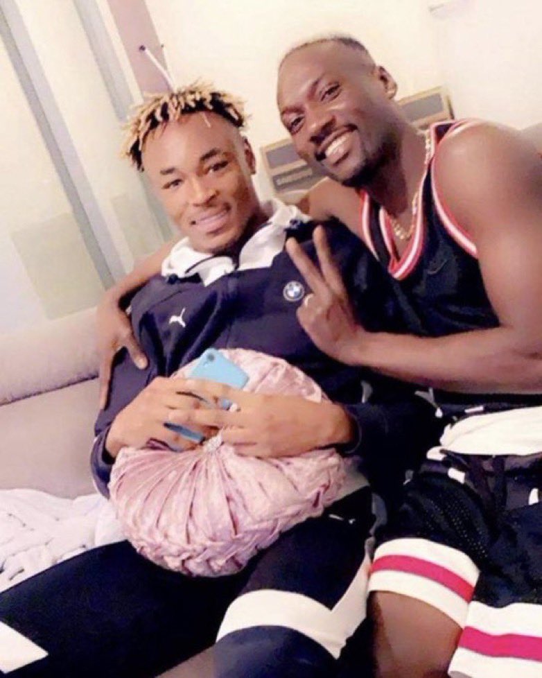 عمرو tweet media