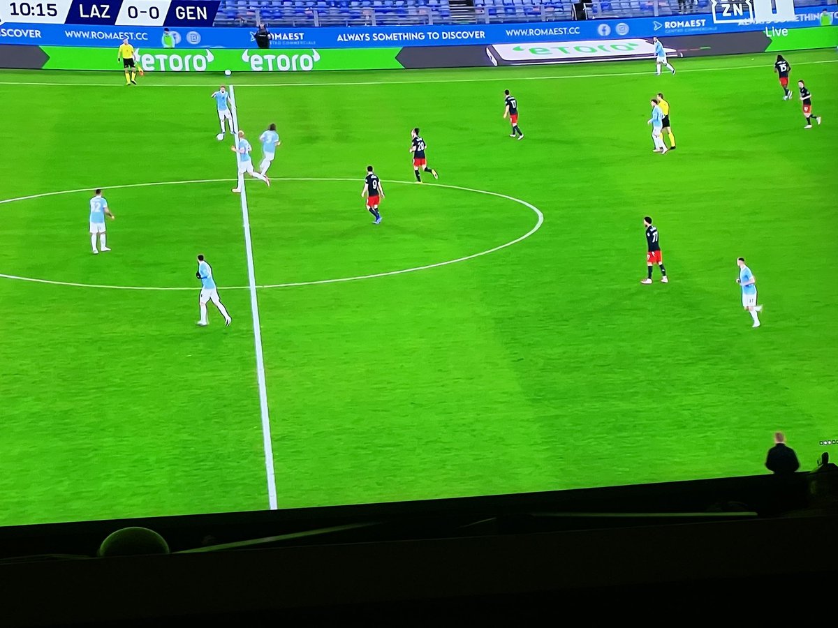 Questi ragazzi meritano di meglio. SFL🦅! #LazioGenoa #lotitovattene #VendiEVattene <a href="/OfficialSSLazio/">S.S.Lazio</a>