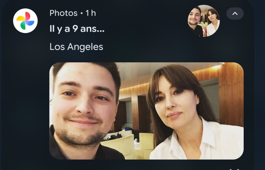Comment j'étais fier ce jour là ! Et très intimidé vu la couleur de mes joues ! J'avais spam toute la famille avec la photo