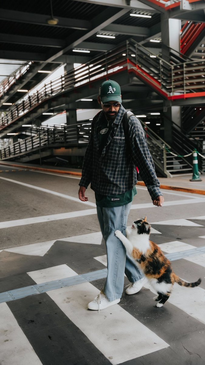 hoje eu tô com a minha gata 🐈

acabei de chegar pro show de PITIMBU - PB pra nossa primeira vez!