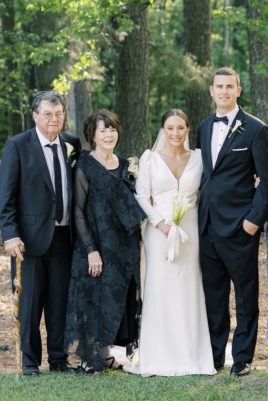 SandraCCarrollW's tweet photo. Happy Anniversary to my parents, 61 years today. It snowed on their wedding day in 1965 so the forecasted snow makes today even sweeter. Thank you Lord for your continued blessings upon them... “Many waters cannot quench love, neither can floods drown it.” ~ Song of Solomon 8:7 https://t.co/v3iZWmdduZ