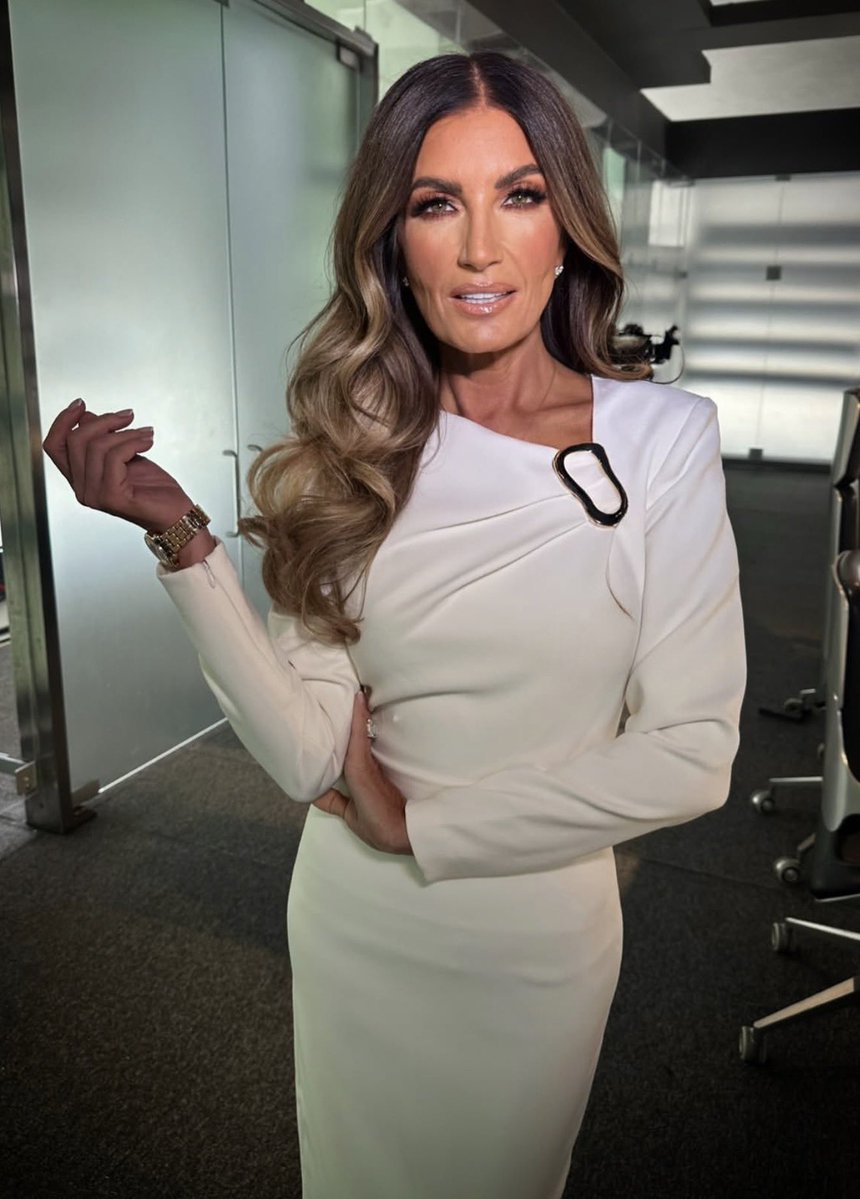 UKHotCelebs1's tweet image. Karren Brady ❤️❤️❤️❤️❤️❤️❤️❤️❤️❤️❤️