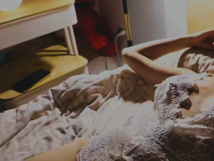 易侣而眠 tweet media