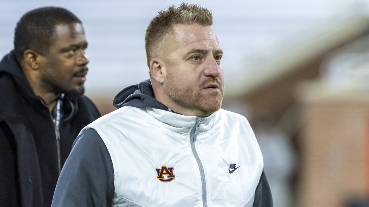 CClemente247's tweet photo. Alex Golesh &amp; the Auburn staff have quickly made inroads with HS coaches across the state of Alabama

"Auburn's in good hands."

"It shows that this staff really understands that those relationships are important."

"I see a lot of success in the future."
https://t.co/rm4HeXVso4 https://t.co/tOvpb2lCHq