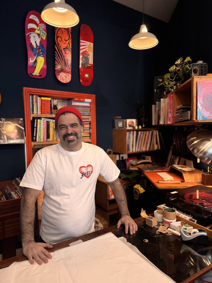 1 of 100 tweet media