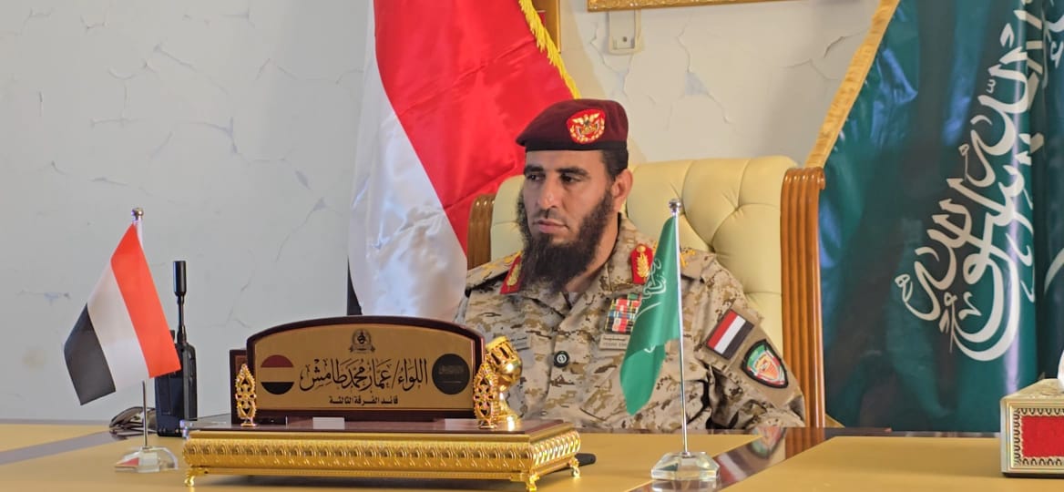 عضو مجلس القيادة محافظ حضرموت يثمن جهود قوات الطوارئ اليمنية في عملية استلام المعسكرات والتسليم لقوات درع الوطن 

facebook.com/share/1XYZmZSD…
