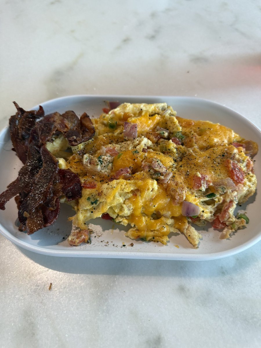 Ethan Houser tweet media