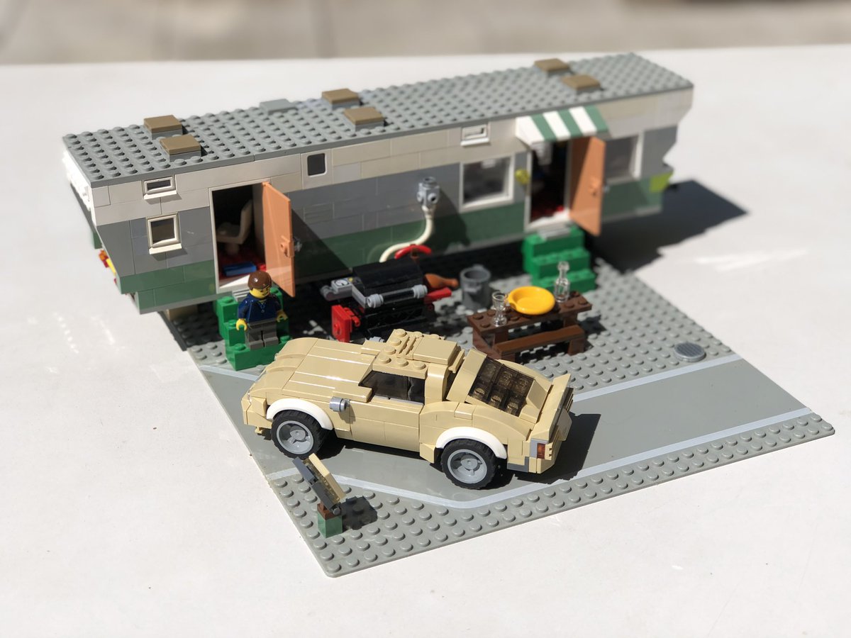 <a href="/TheMonologist/">Michael Warburton</a> <a href="/twitkalk/">Oliver Kalkofe 📯</a> Nice to see that somebody loves <a href="/LEGO_Group/">LEGO</a> and The Rockford Files like I do 😎✊
