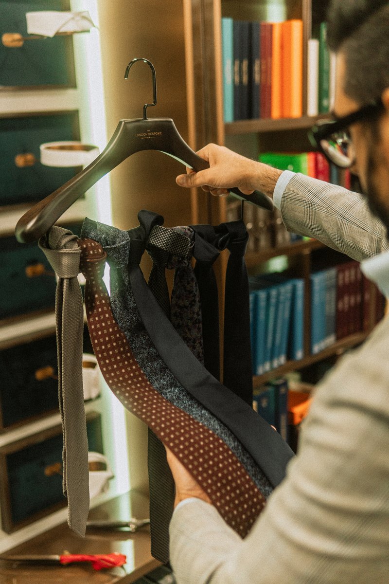 TLBC_toronto's tweet photo. Custom ties, made to order. Your width. Your length. Silk, linen, wool, or cashmere. Crafted in Canada or Italy. https://t.co/vE9DmE2nXo