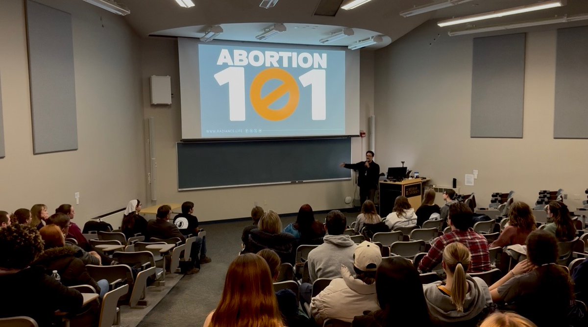 lifehaspurpose's tweet image. Messiah students braved the freezing cold to learn about the injustice of #abortion. Loved their curiosity &amp;amp; passion to do what's right. Honored to speak at our alma mater, @messiah_univ, and give our #Abortion101 talk. Great Q&amp;amp;A. Thx Professor Jim LaGrand &amp;amp; #AdvocatesForLife!