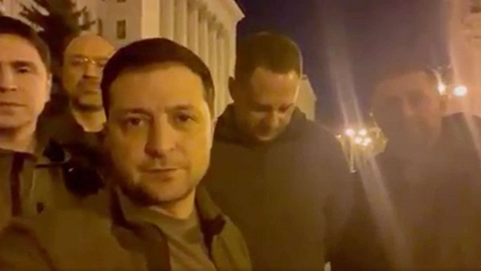 The big difference between #Zelensky and #Khamenei will be visible in the next days. 

Hero's fight. Cowards flee.

#Iran #IranMassacre #Hezbollah #Hamas #Houthis #Trump