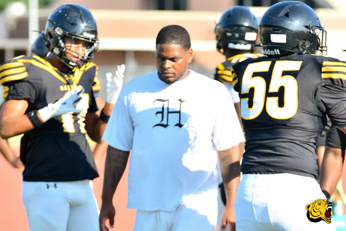 CoachCarter7 tweet media