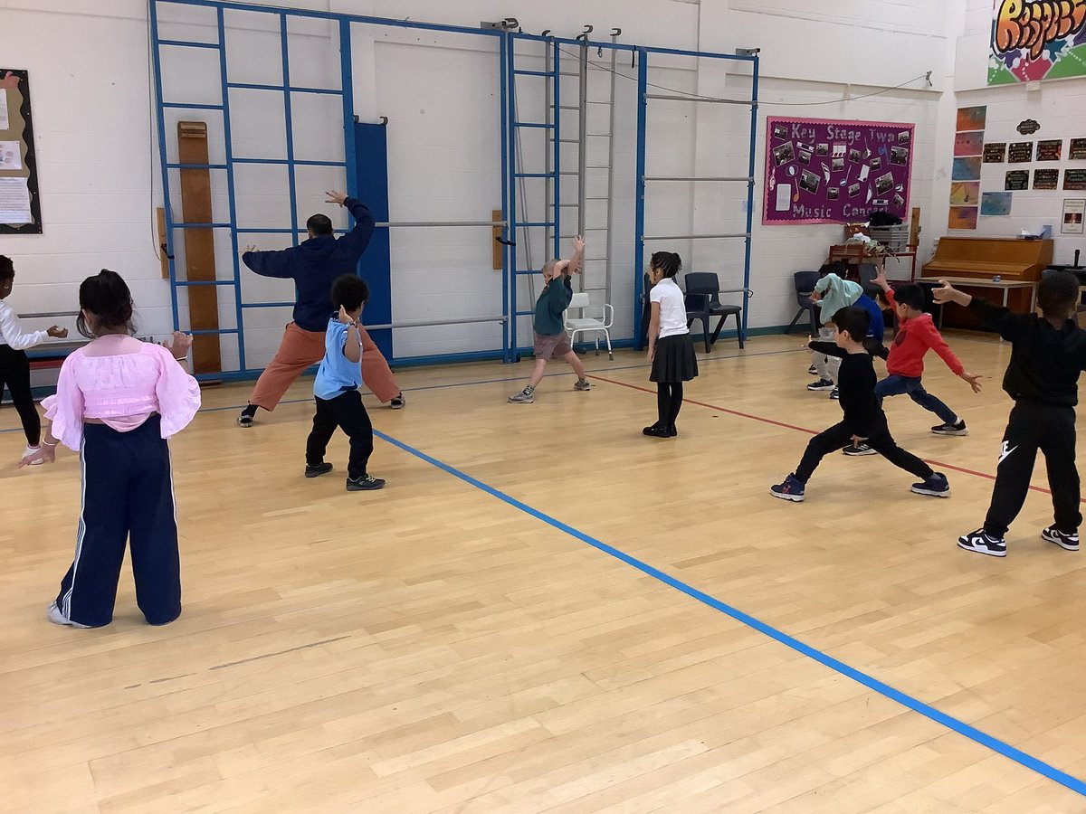 Rolls Crescent tweet media