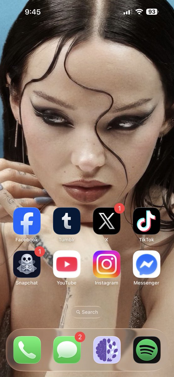 TeaBights's tweet image. When the PICTURE EATS GIRL. have to have #dovecameron ALL OVER