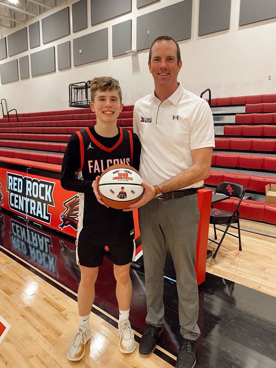 Henry Stavnes tweet media