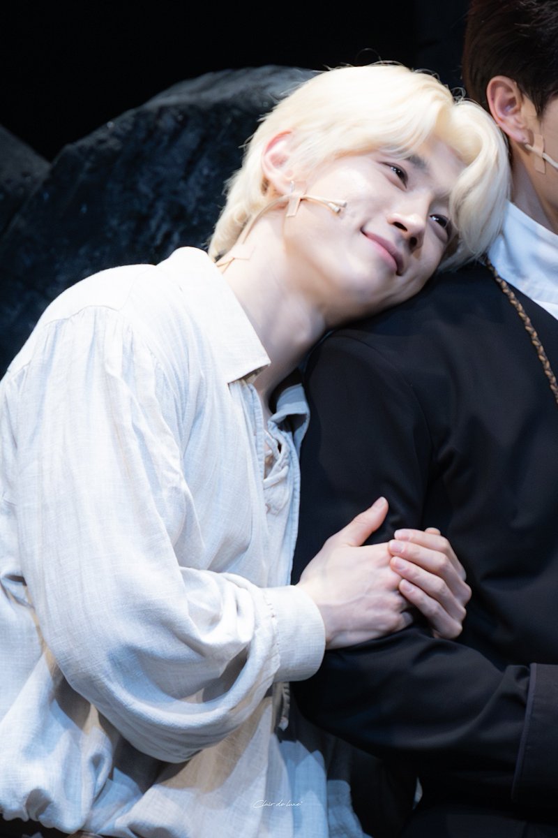 260130 뮤지컬 < 나르치스와 골드문트 >
YES24 마리아브론 전관 포토타임

골드문트 ㅣ #김서환 배우님 crop.