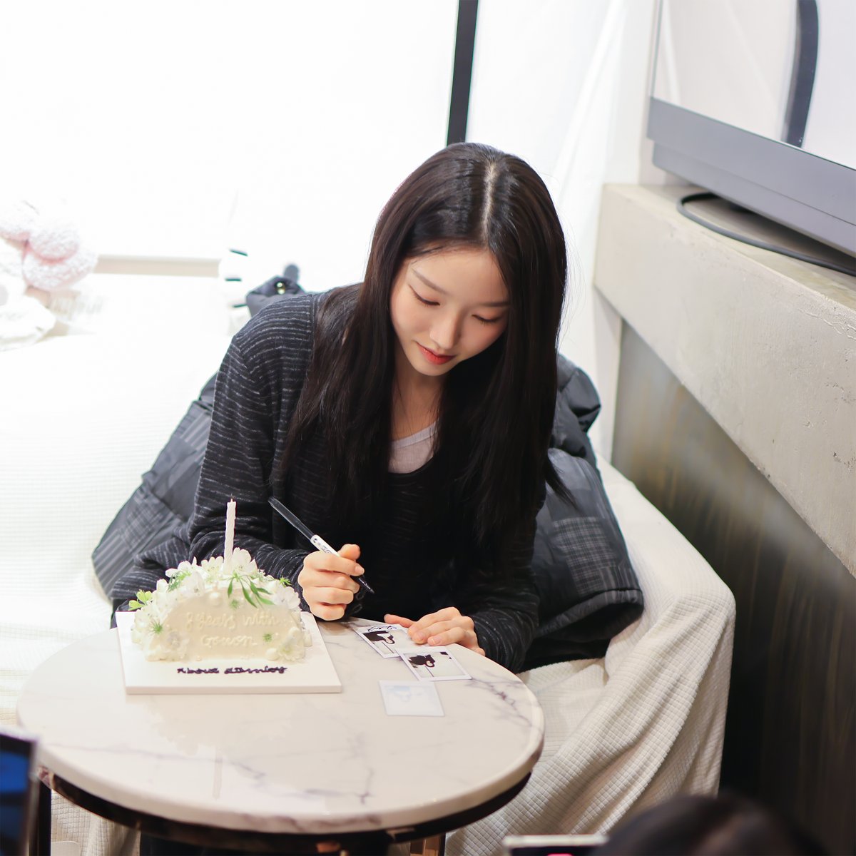 오색빛달 tweet media