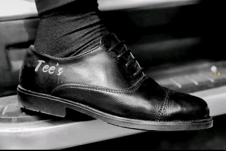 Yenda265's tweet photo. GET YOUR INITIALS PLACED ON YOUR SHOES🥳🔥

WHEN YOU PLACE AN ORDER WITH US AT YENDA✨️
Contact at 0883143425 for more info https://t.co/UFslenaYJd
