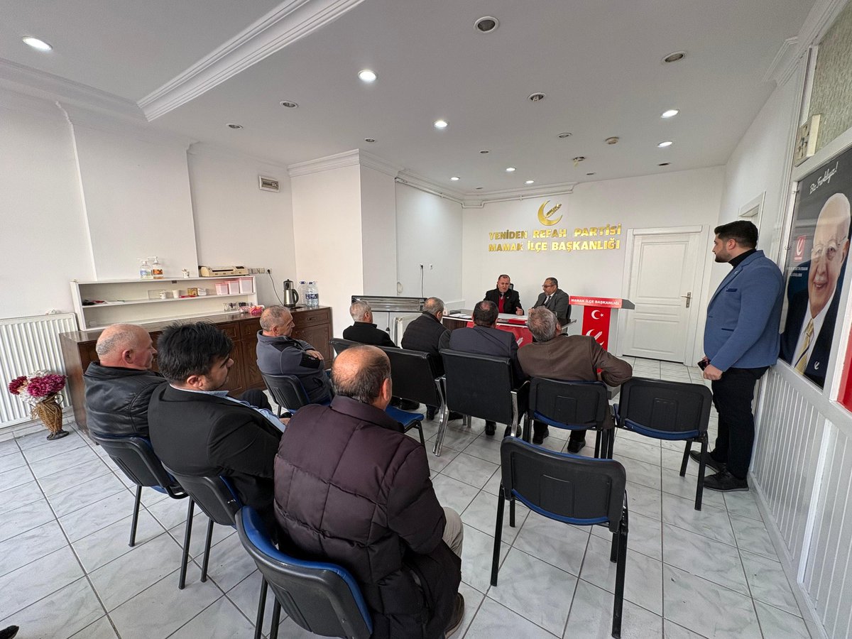 Mamak Çorumlular Federasyonu başkanı sn. Ercan Aksu ve beraberinde heyet ilçe başkanlığımıza ziyarette bulundular. Ortak gayemiz Mamak'ın ihtiyaçları, beklentileri ve toplumsal konularda değerlendirmede Bulunduk
<a href="/erbakanfatih/">Dr. Fatih Erbakan</a> 
<a href="/Huseyinekinci1/">HÜSEYİN EKİNCİ</a>
<a href="/rprefahankara/">Yeniden Refah Ankara</a>
<a href="/MYanilmaz/">Mustafa Yanılmaz</a>
<a href="/ERTURKACUN/">ERTÜRK ACUN</a>