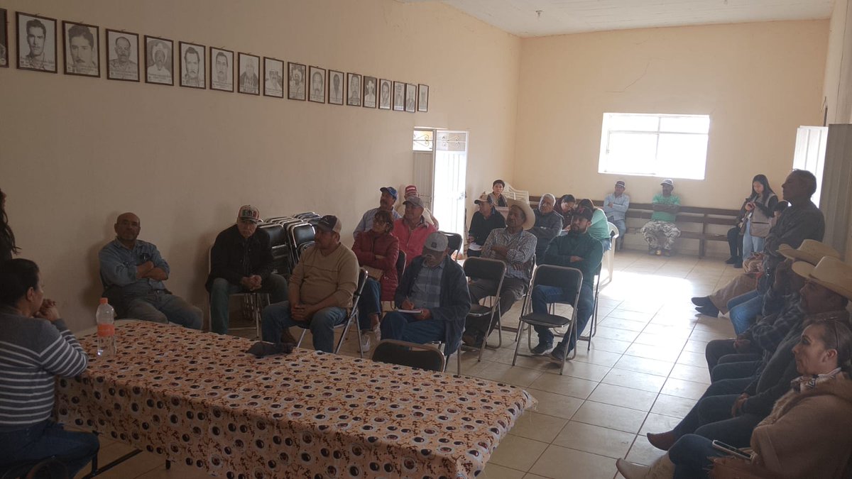 Continuamos en la promoción para la participación de capacitacion de Productores de hortalizas en el Municipio de Francisco I. Madero que estara realizando Fundación Techno Server para que accesen al mercado de la cadena comercial Walmart México.
<a href="/JulioBerdegue/">Julio Berdegué</a> <a href="/ismaelayala7/">Ismael Ayala Salazar</a>