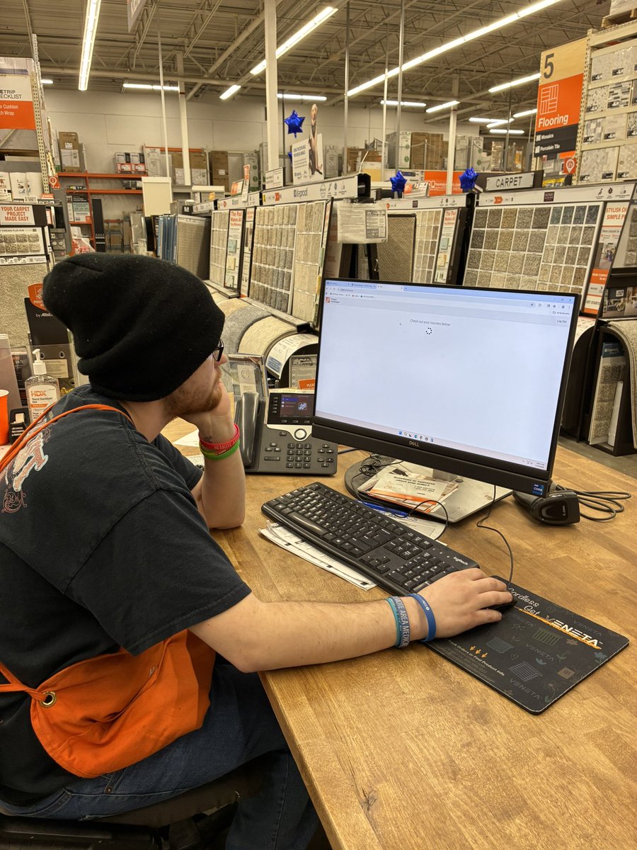 WayneCyr7's tweet photo. Joel at store 4139 has an awesome start to his career with HD with some amazing PK and store training! 🤩🤩🤩🤩🎯🎯🎯🎯👏👏👏 https://t.co/4J9ke3VZJF