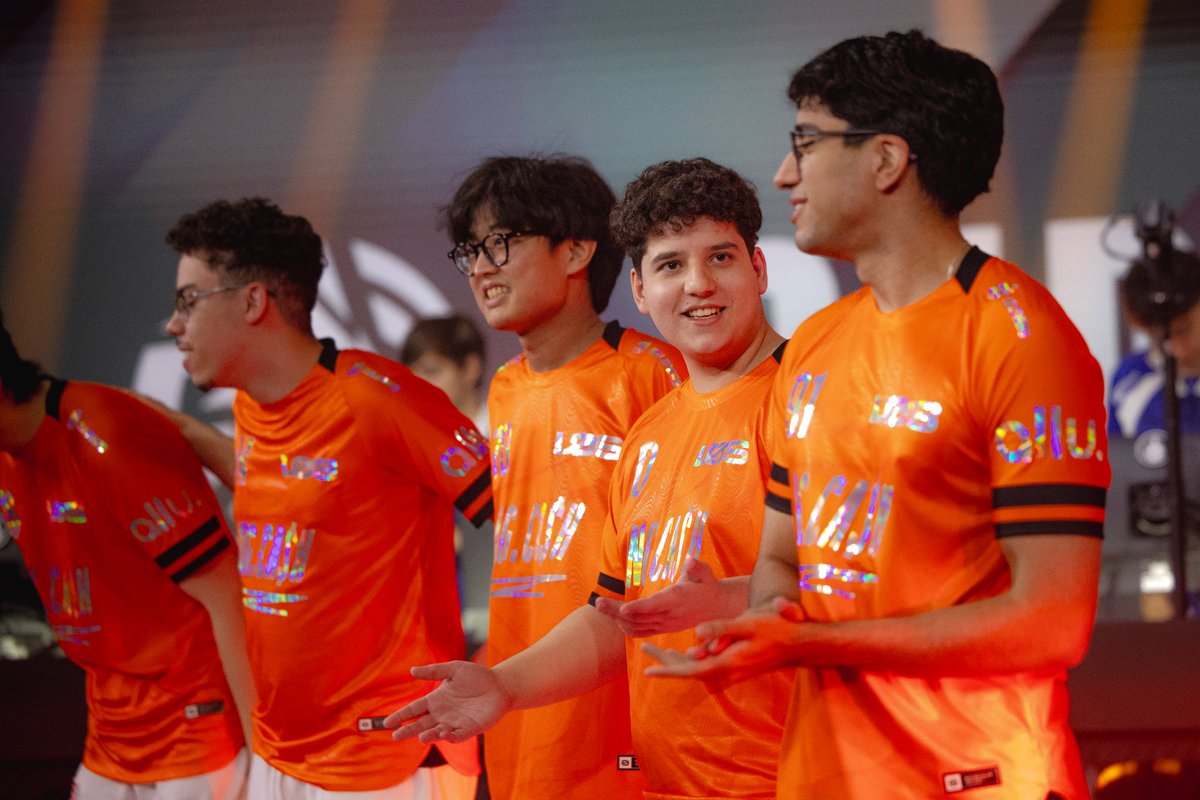 maisesportsbr's tweet image. 🚨LOS o melhor time fora da LCK e LPL?

Andrew DiStefano, o nerd da lousa, ranqueou a LOS como o melhor time entre as equipes do CBLOL, LCS, LEC e LCP.

A paiN Gaming está em último lugar da lista.