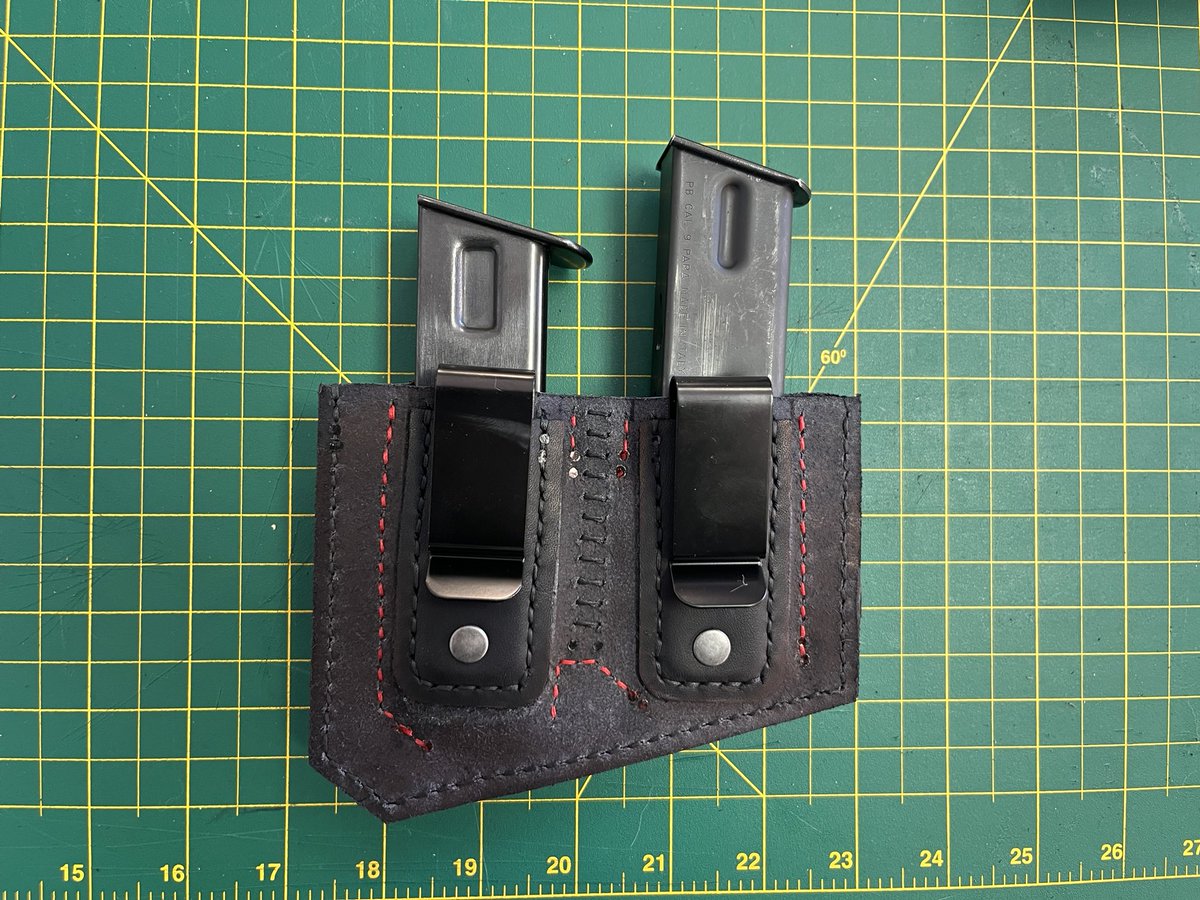 tejasmadecustom's tweet image. Double mag pouch with a little bit of battle wear. There are a few projects that I will be posting I have been busy. Thank you very much for your support and patience.
#tejasmadecustomleather
#leatherwork