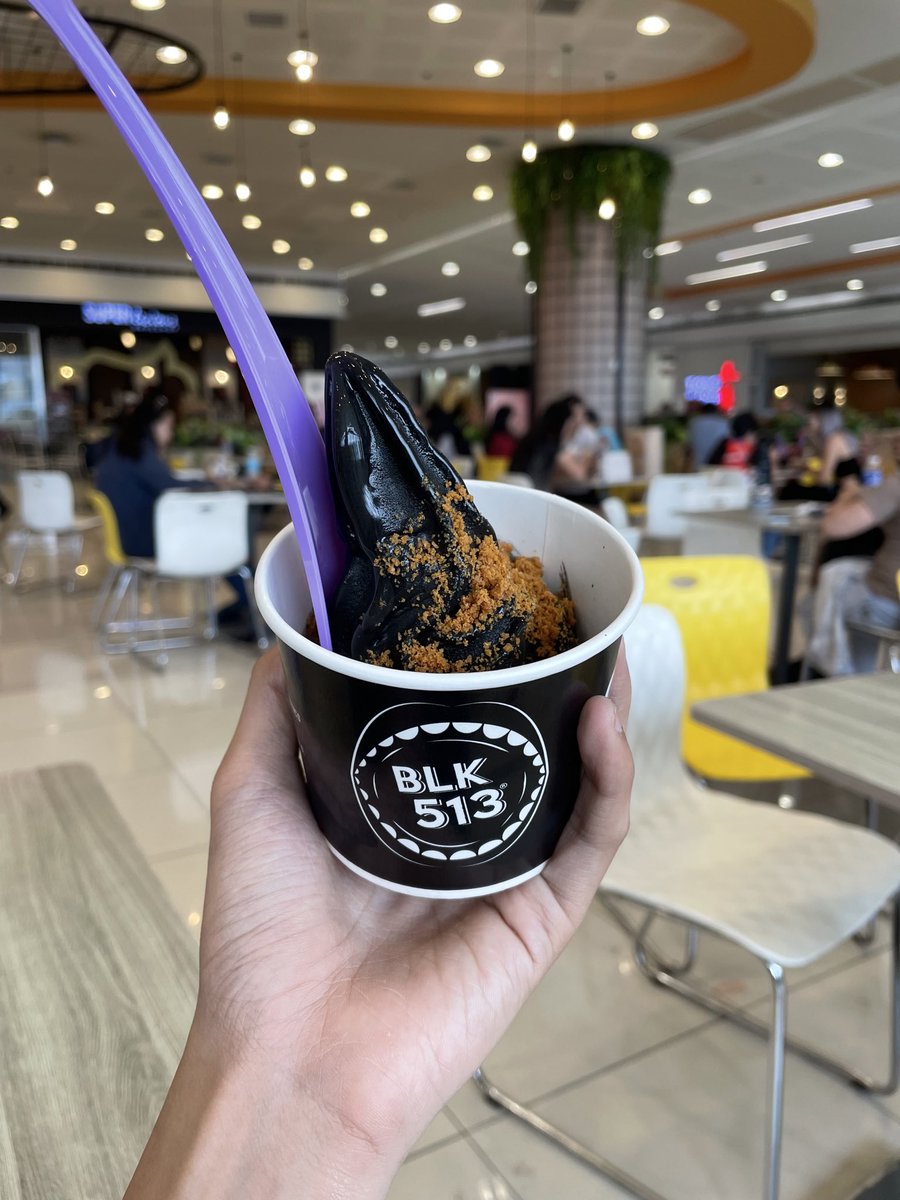 aroundbicol's tweet photo. 🖤 𝐌𝐀𝐈𝐓𝐈𝐌 𝐏𝐄𝐑𝐎 𝐍𝐀𝐊𝐀𝐊𝐀-𝐀𝐃𝐈𝐊! 🖤
Maitim man, hindi magdidilim ang inyong paningin sa frozen yogurt na ’to! 😱🍦

BLK 513 is finally here! Nagbukas na sila sa 3rd level ng SM City Legazpi and yes, worth the hype!
Hindi lang siya pang-feed goals—protein-packed 💪 https://t.co/r3cPRXwA2J