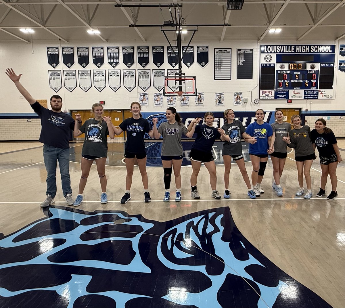 Louisville Leopards Girls' Basketball tweet media
