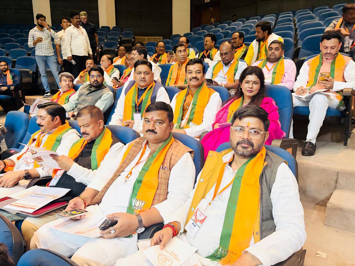 पश्चिम बंगाल विधान सभा चुनाव  :  2026  हेतु  कोलकाता में आयोजित बैठक में भारतीय जनता पार्टी नेतृत्व के निर्देशानुसार  मैंने सहभागिता की ..
विशेष आभार !!