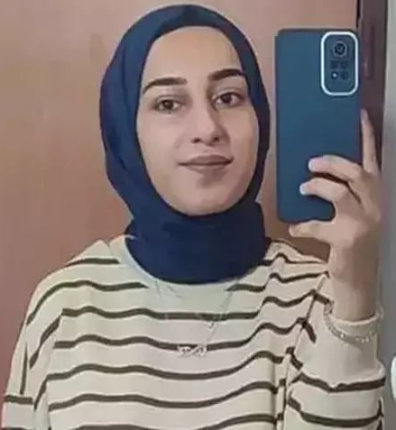 Rojin Kabaiş'in babası Nizamettin Kabaiş:

Deliller karartıldı, katiller belki kaçmıştır araya 15 ay girdi.

Devletin büyüklerinden rica ediyorum.

Rojin sadece benim kızım değil sizin de kızınız, sizin de kızınız katledildi.

Katilleri bulun en ağır cezayı verin.

Katiller