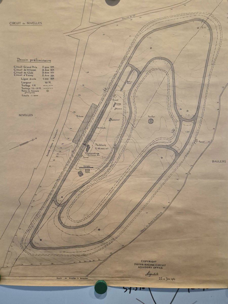 It was 1969, a fresh redesign made by Hugenholtz to upgrade the Belgian Nivelles Circuit. Due to financial issues, it never really happened. 

BUT... a plan and an afternoon later 😊 
Everyone said it was flat, not really. 

32 meters separate the highest and lowest points ..