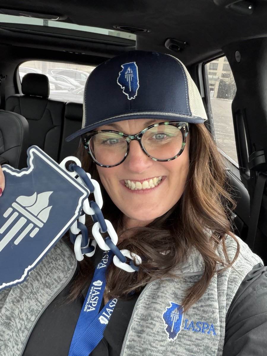 Sara Boucek tweet media