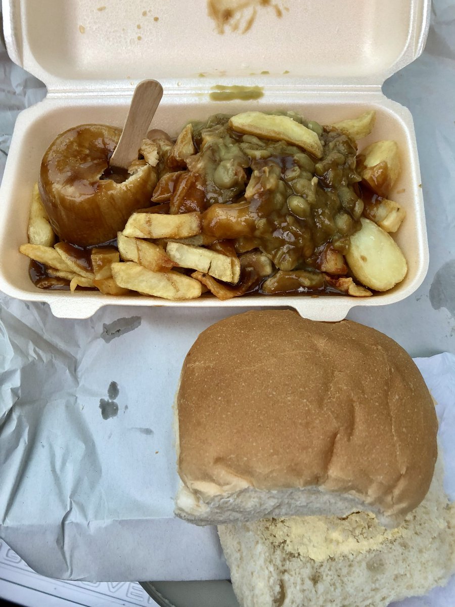 FishwickDavid's tweet image. Friday Chippy Tea! 
Steak pudding, Chips, Peas, and Gravy and a buttered teacake to make a chip butty and dip in the gravy! 
#Chippytea #BankofDave