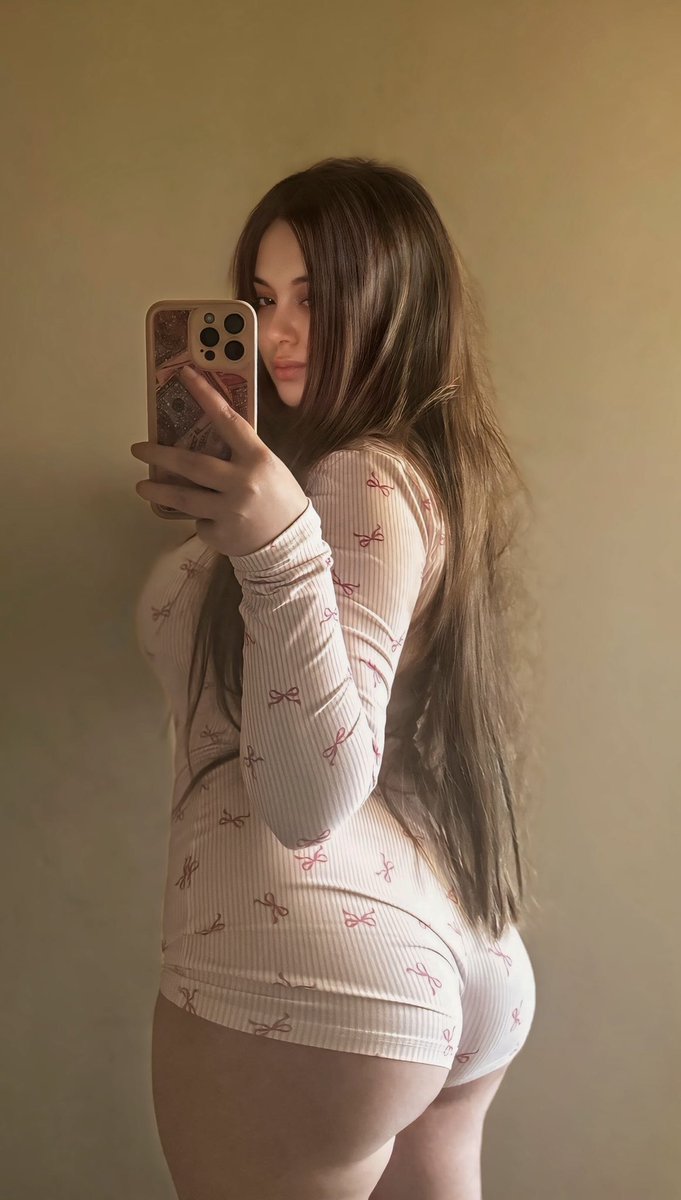 Alexispixie tweet media