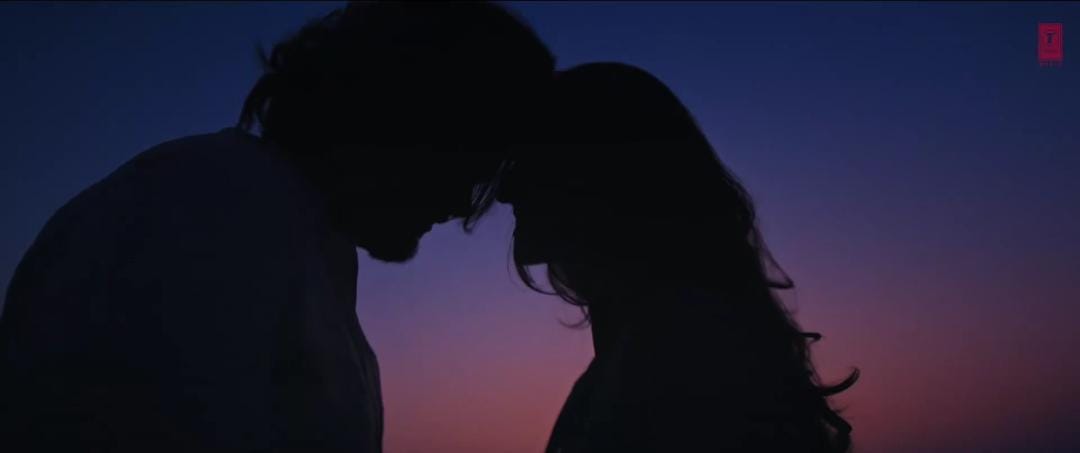 arij_itbhaumik's tweet image. Normal is overrated. Celebrating madness with #Pagalpan! 😎🎉