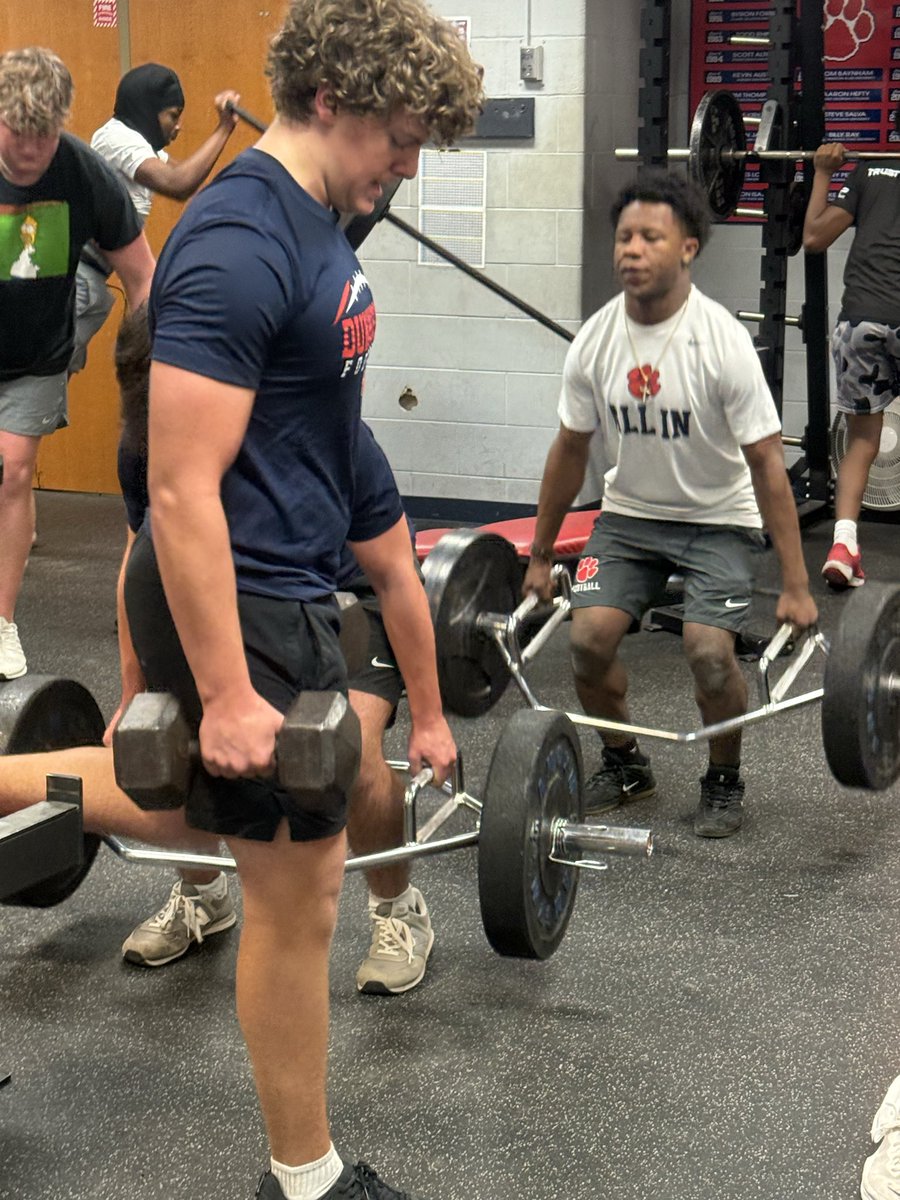 Dunwoody Football tweet media