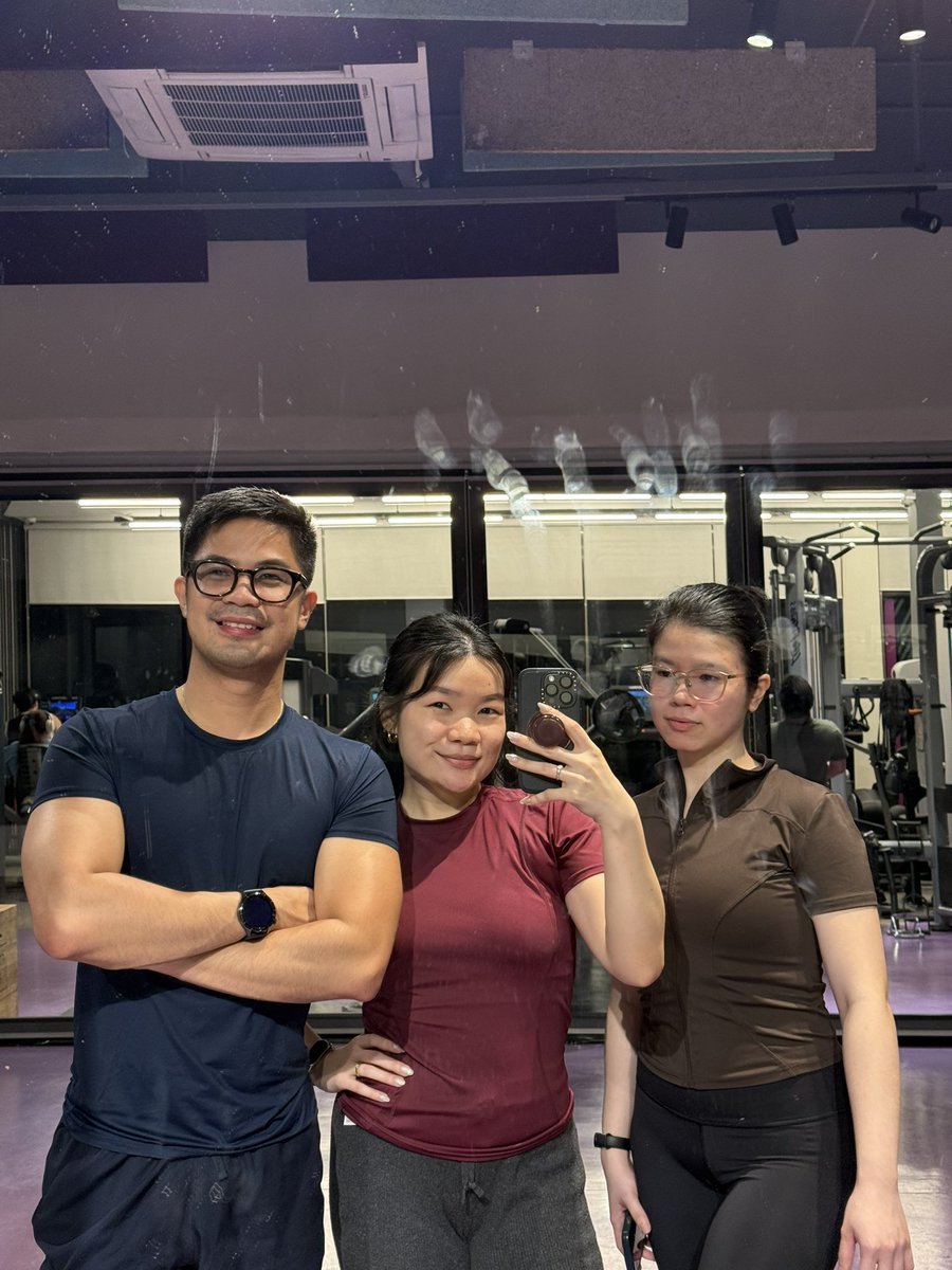 LeonardChan22's tweet photo. 12:05AM Late night workout https://t.co/NUoGh1PavO