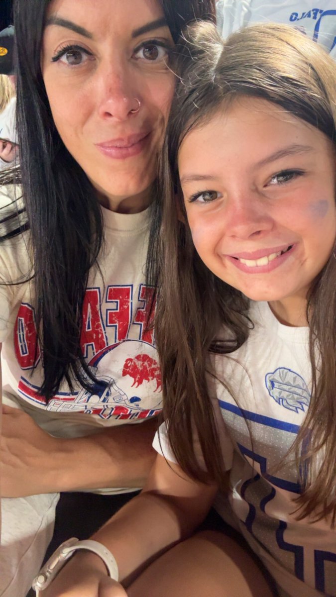 ༻ 𝐂 𝐍𝐨 ༺ tweet media