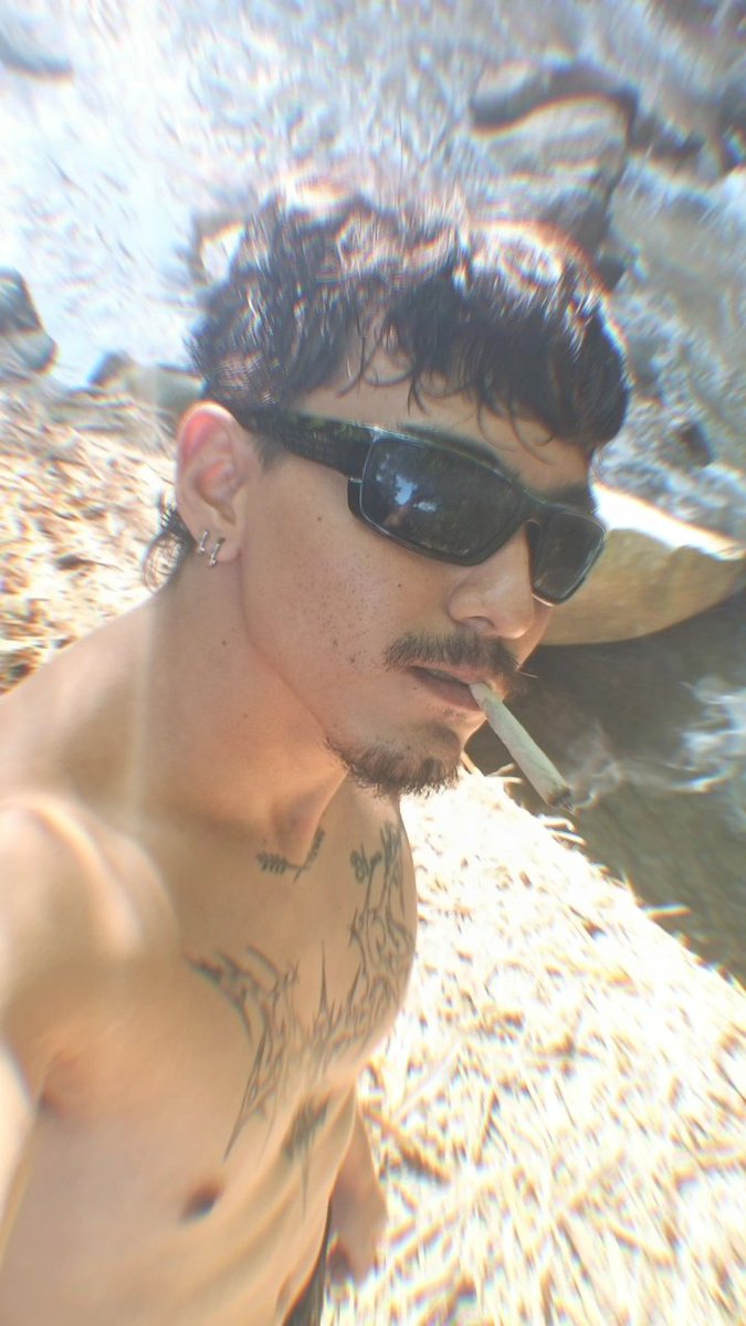EricMantil25319's tweet photo. Vamos a la montaña a buscar duendes🍃 https://t.co/s5EdEpxg4o